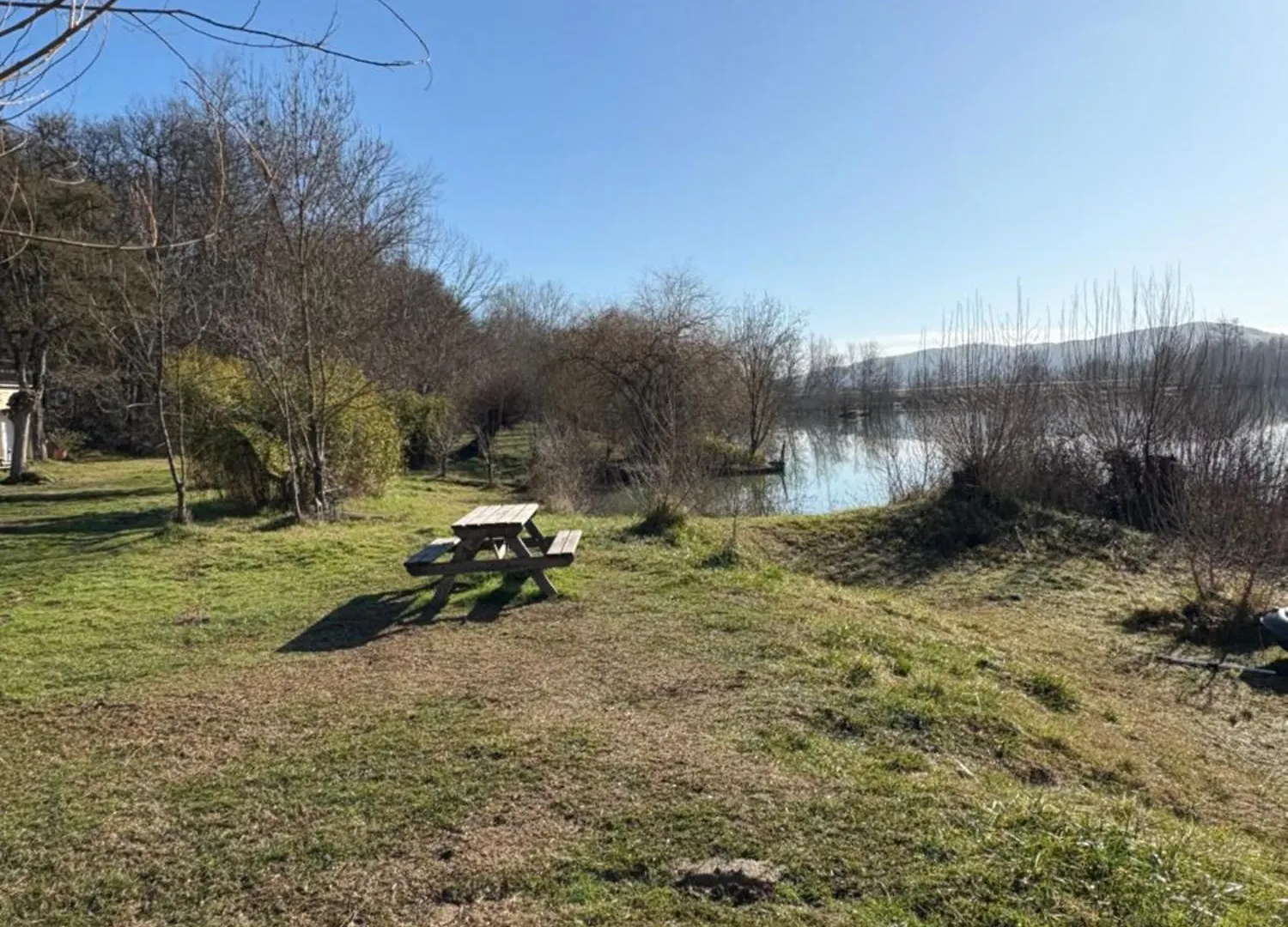 Lac De Latournerie Cazals-des-Bayles Σαλέ